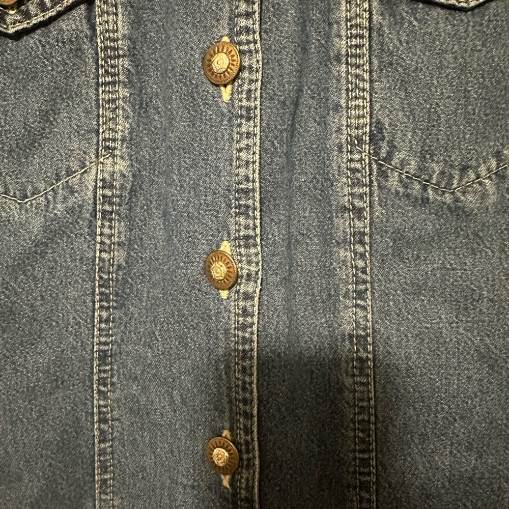 Vintage Rhythm Blue‎ Denim Embroidered Floral Western Shirt Woman’s Size Large - Picture 4 of 11
